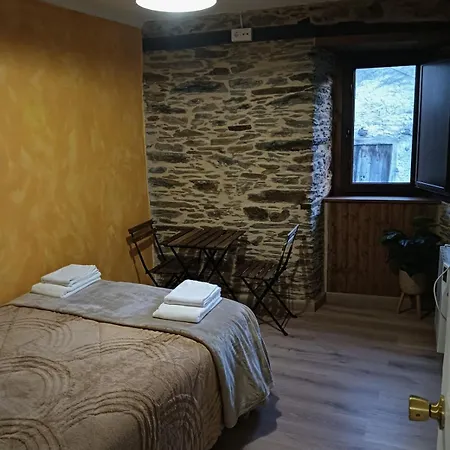 Hébergement de vacances A Casa Da Chelo No Camino De Inverno Sequeiros